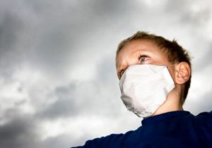 ثبت بیش از ۷۰۰ مراجعه بیمارستانی در اهواز همزمان با آلودگی شدید هوا