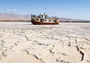 دریاچه ارومیه قربانی کشاورزی و سدسازی؛ وزارت نیرو تنها ۱۰ درصد حقابه را تخصیص داد