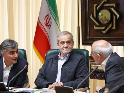 دلار روزانه رکورد میزند/سکوت مسئولان بلندتر از فریاد گرانی