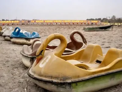 جایی که آب می‌دوید، حالا غبار می‌نشیند؛ گزارش تصویری دردناک از خشکی زاینده‌رود