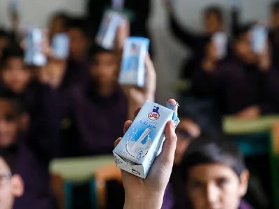 شیرهای فاسد مدارس ایلام؛ سلامت دانشآموزان زیر سایه بیعملی مسئولان