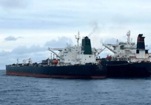 میلیاردهای گمشده نفت؛ رد پول‌ها به کجا می‌رسد؟