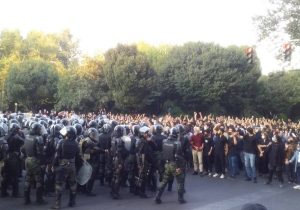 تصمیم مهم دولت درباره بازداشت‌شدگان حوادث‌اخیرتصمیم مهم دولت درباره بازداشت‌شدگان حوادث‌اخیر