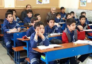 گزارش اختصاصی هوژان | جنگ، بازار مدارس غیرانتفاعی را سرد کرد؛ کوچ خاموش خانوادهها از کلاسهای شهریهای