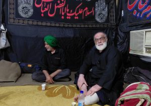 پیش از سپیده/ اینجا کسی دیر نمیسد